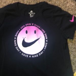 Nike tee